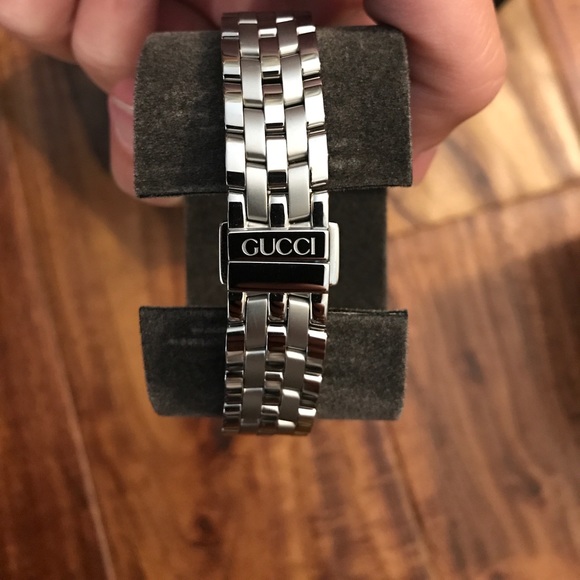 Gucci watch - Picture 2 of 5