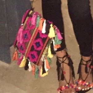 Steve Madden tassel clutch like new