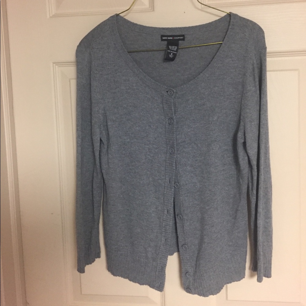 New York and Co size S- 3/4 length sweater
