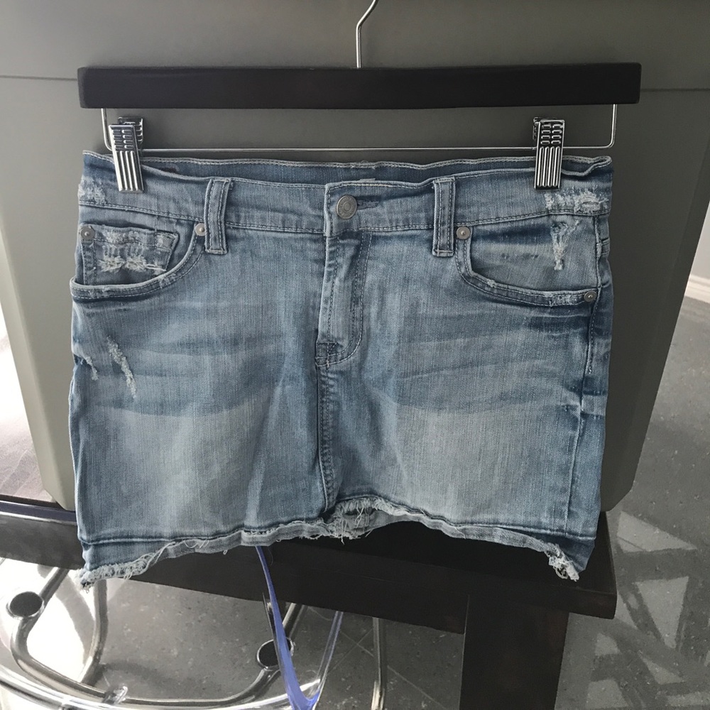 Cute little Jean skirt!