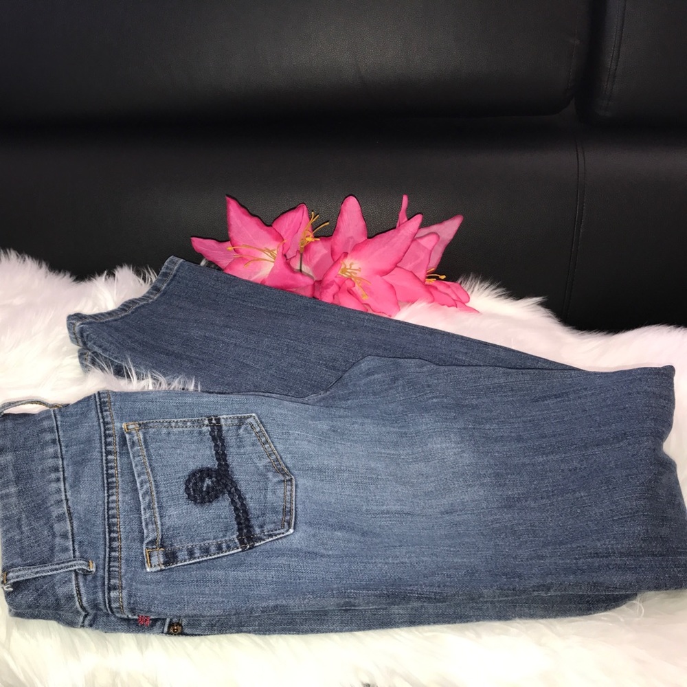 Seven7 Boot Cut Jeans 👖