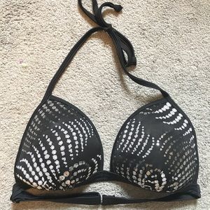 Venus DD bikini top