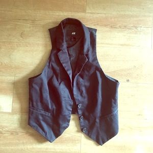 ❤️❤️SUPER CUTE H&M Vest