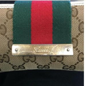 Gucci Signature Wallet