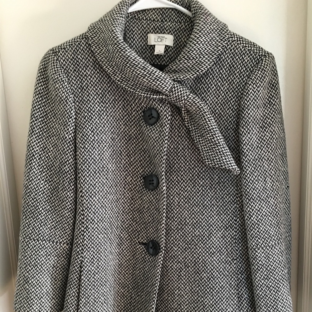 Ann Loft Black and White Coat