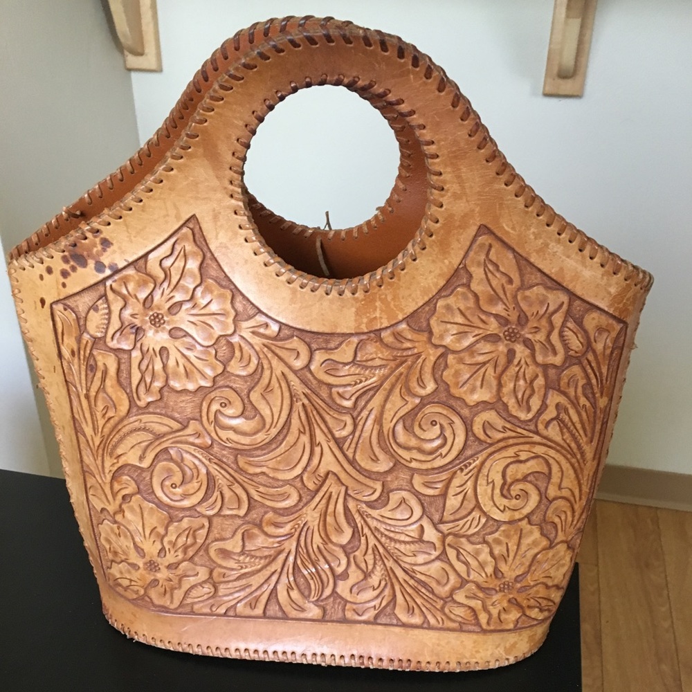 Vintage embossed Handbag