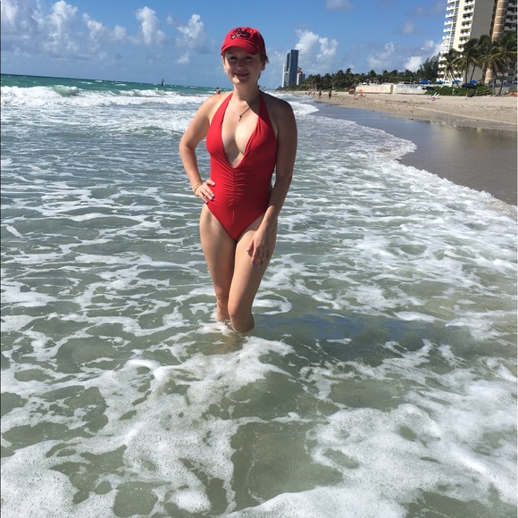 Meet your Posher, Isabella - Picture 1 of 1