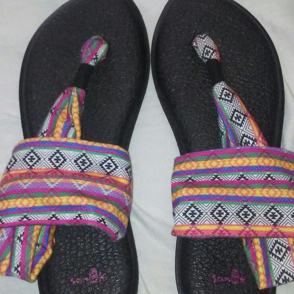 Sanuks NWOT