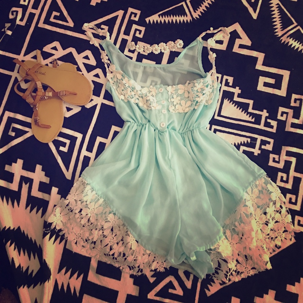 SALE whimsical 🔮 robins egg blue lace romper 💙