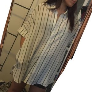 Button-up shirt with pockets!