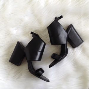 Block heel sandals