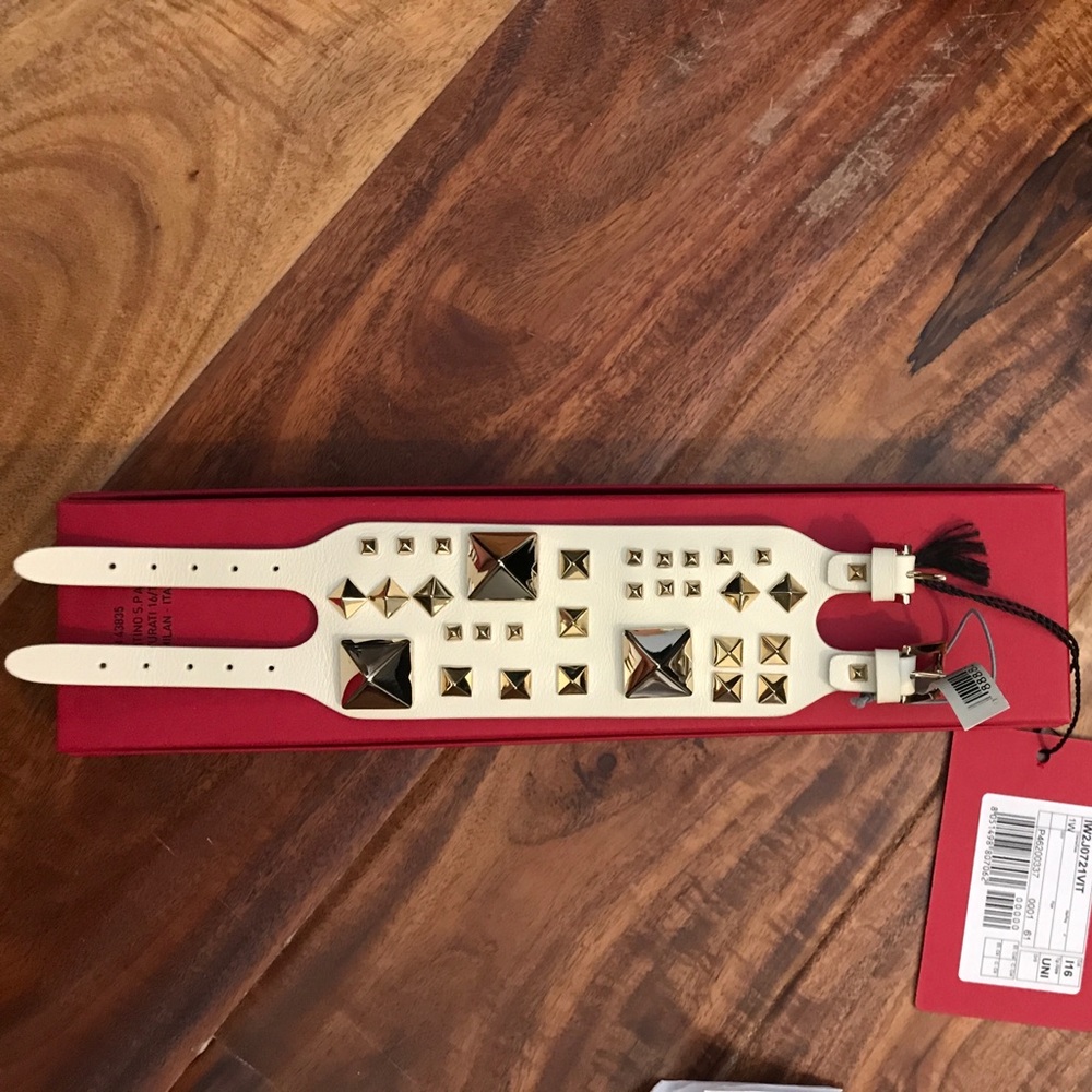 Valentino rockstud leather bracelet