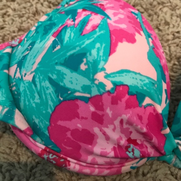 Target Brand bikini top - Picture 3 of 3