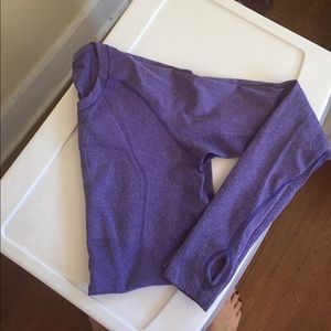 Lululemon long sleeve form fitted shirt