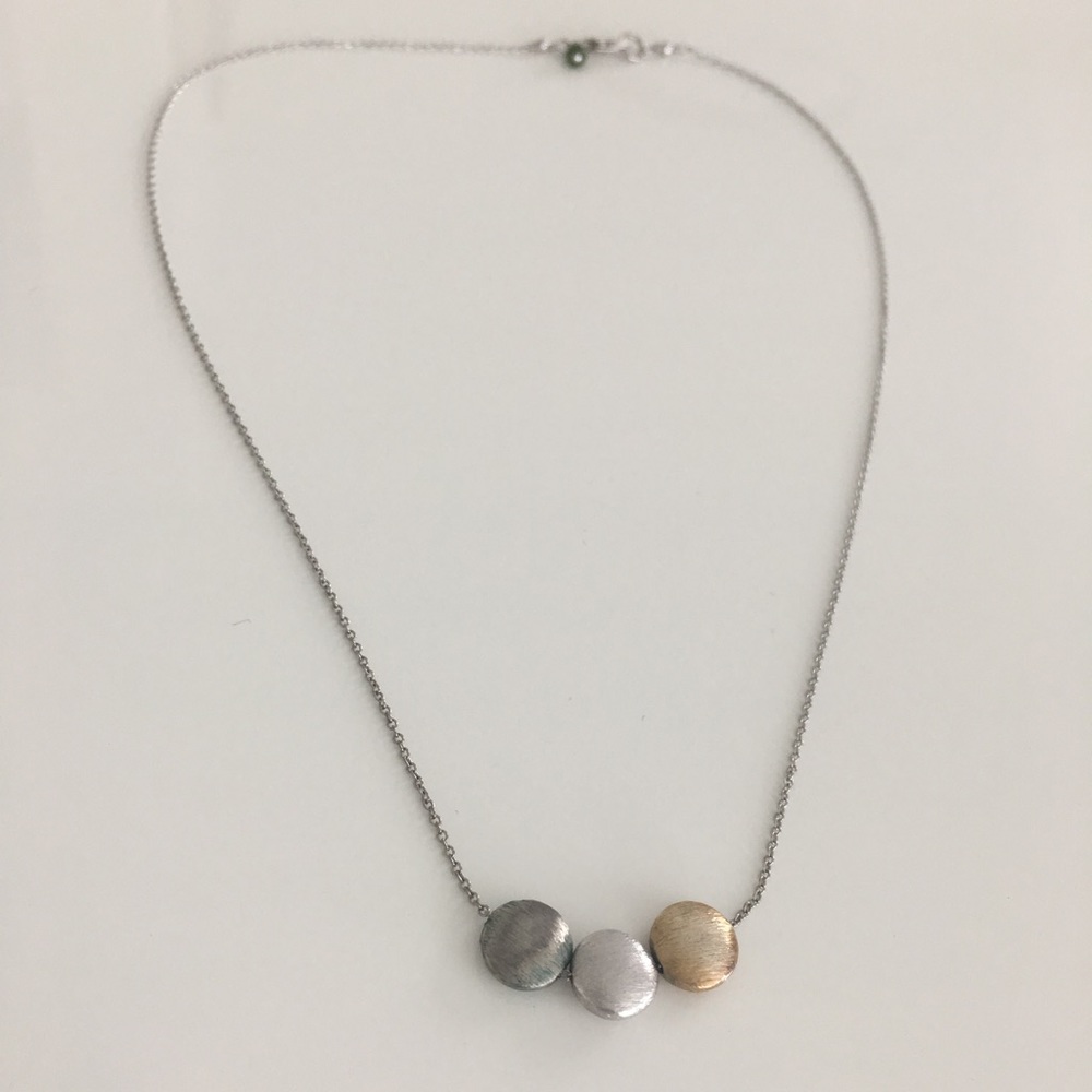 Sweet Tri-Gold Colored Necklace