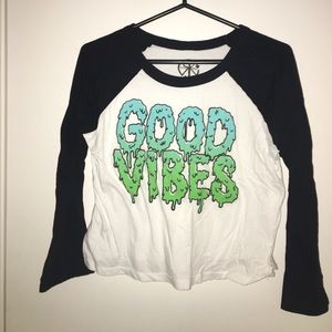 Black and White "Good Vibes" Baseball Tee