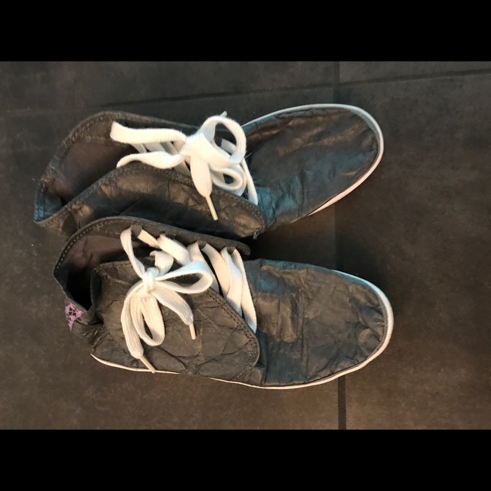 Unique athletic shoe made from Tyvek