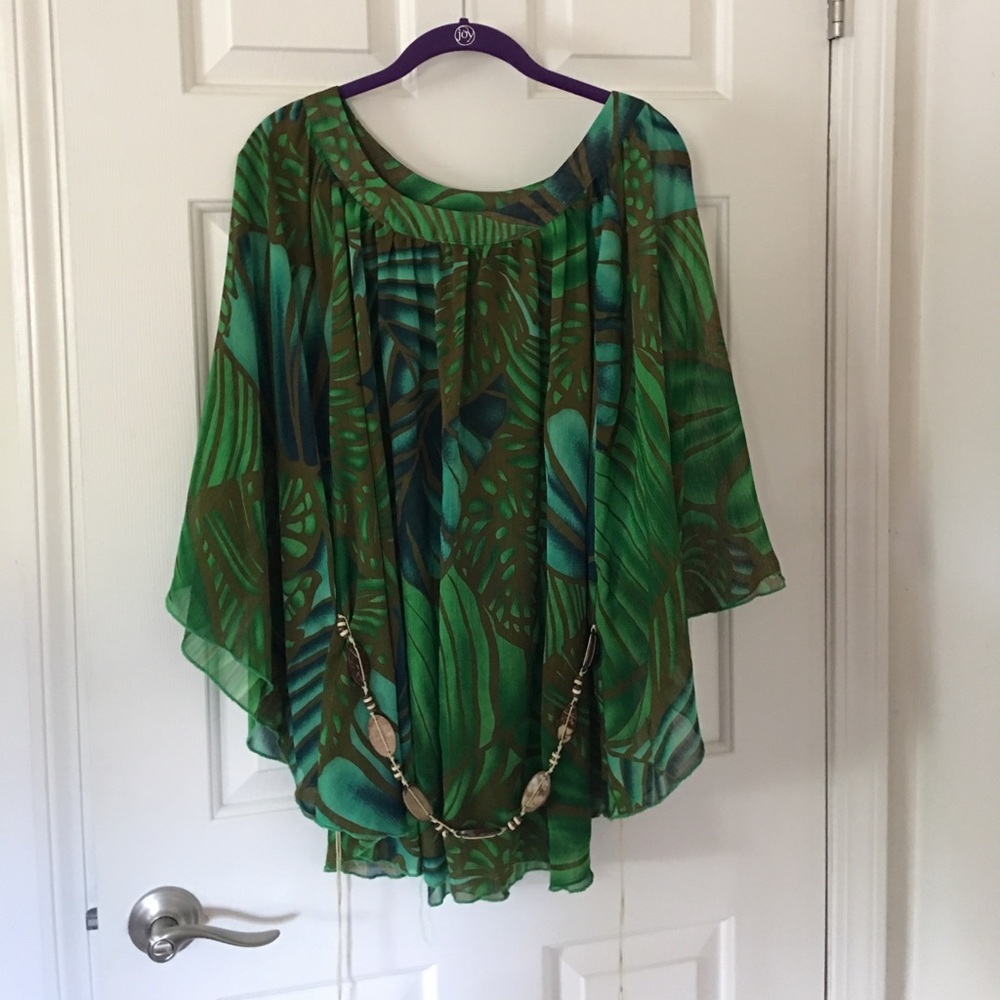 Tropical print blouse with coconut belt