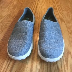 Sketchers Go Walk shoes size 9