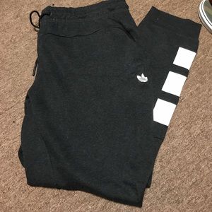 Men's adidas joggers 2xl