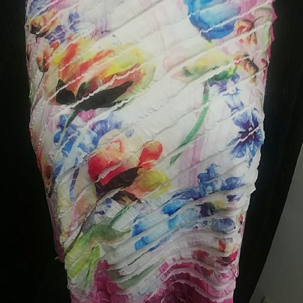 Sharp watercolor ribbed blouse