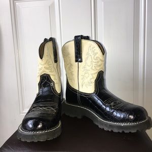 Women's boots go from the ranch to the dance hall