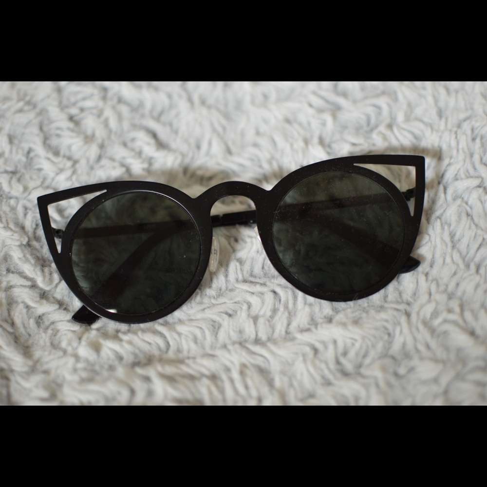 Cat-y sunglasses