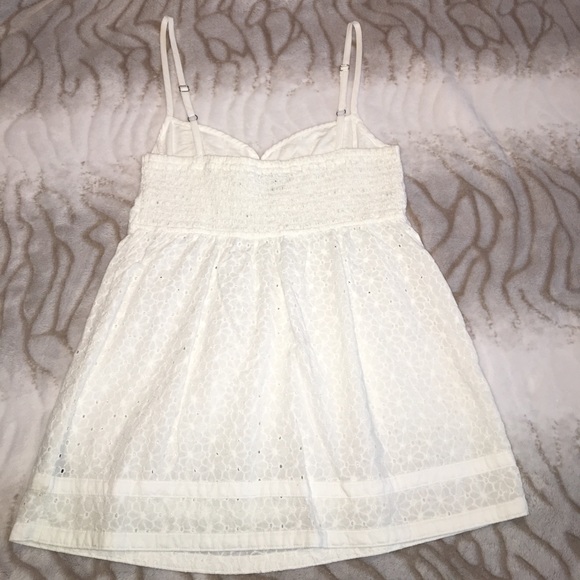 Express Tank Top - Picture 3 of 3