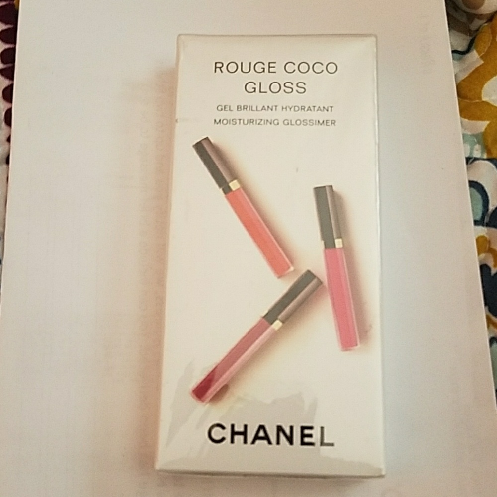 CHANEL LIP GLOSS