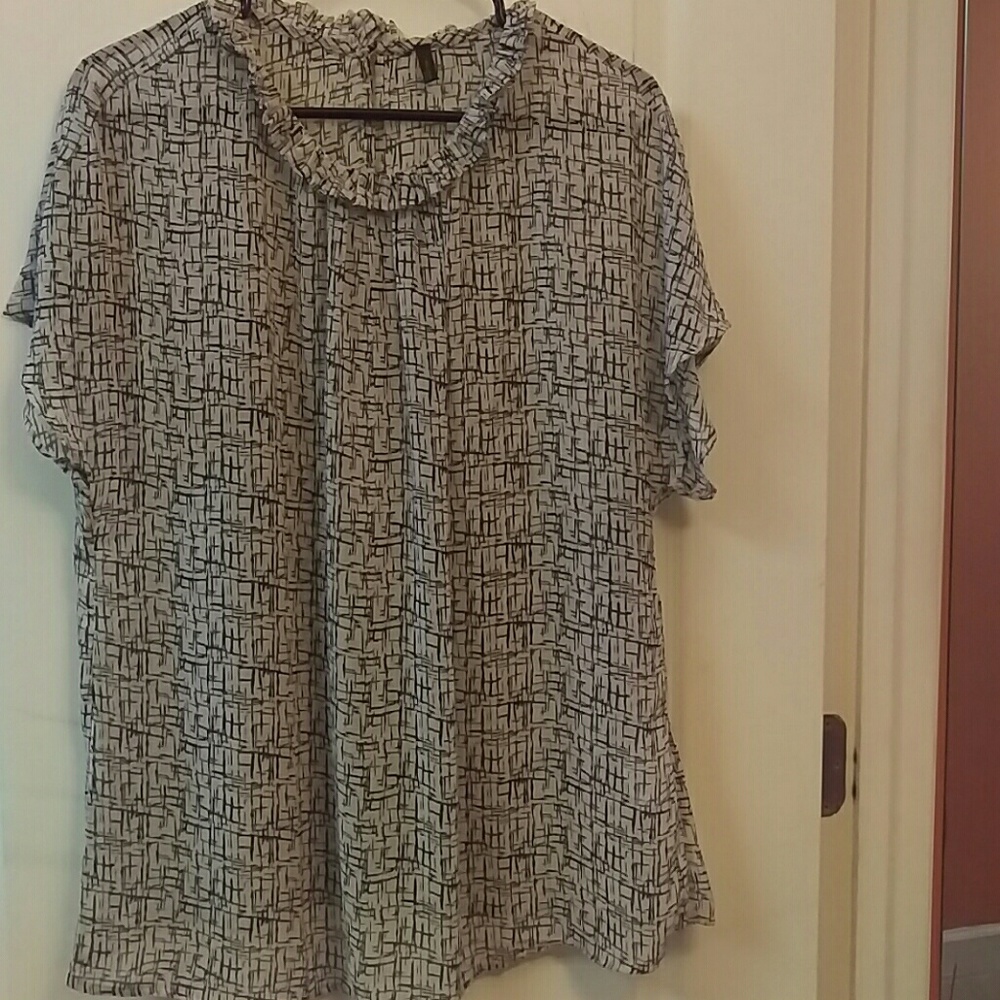 Benetton button-back top