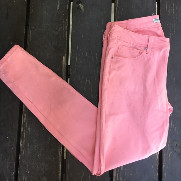 Demin Blvd Pink Skinny Jeans - Picture 3 of 6