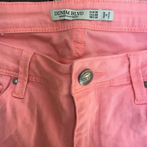 Demin Blvd Pink Skinny Jeans - Picture 4 of 6