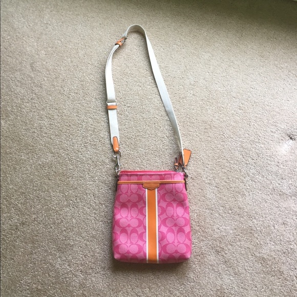 Coach Crossbody Bag - Picture 3 of 3
