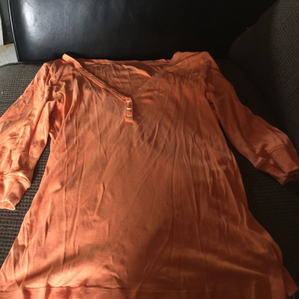 Old navy half sleeve shirt