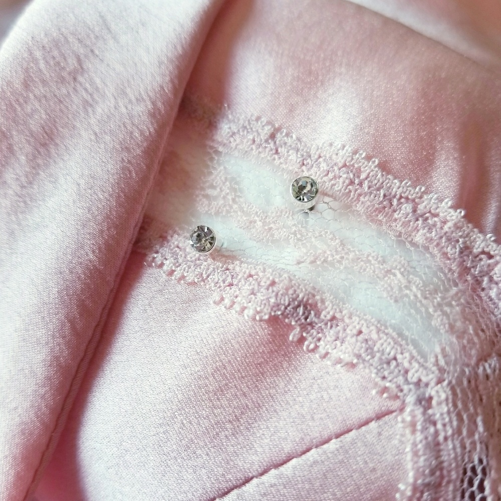 🌟Free with Purchase🌟 of $15 or more