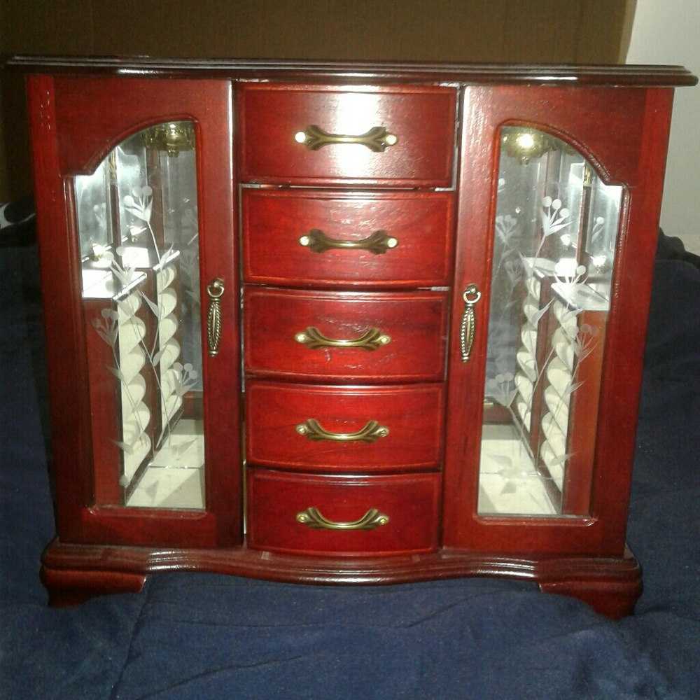 Beautiful jewelry box