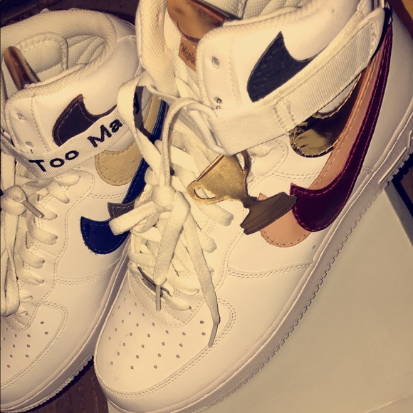 nike misplaced checks