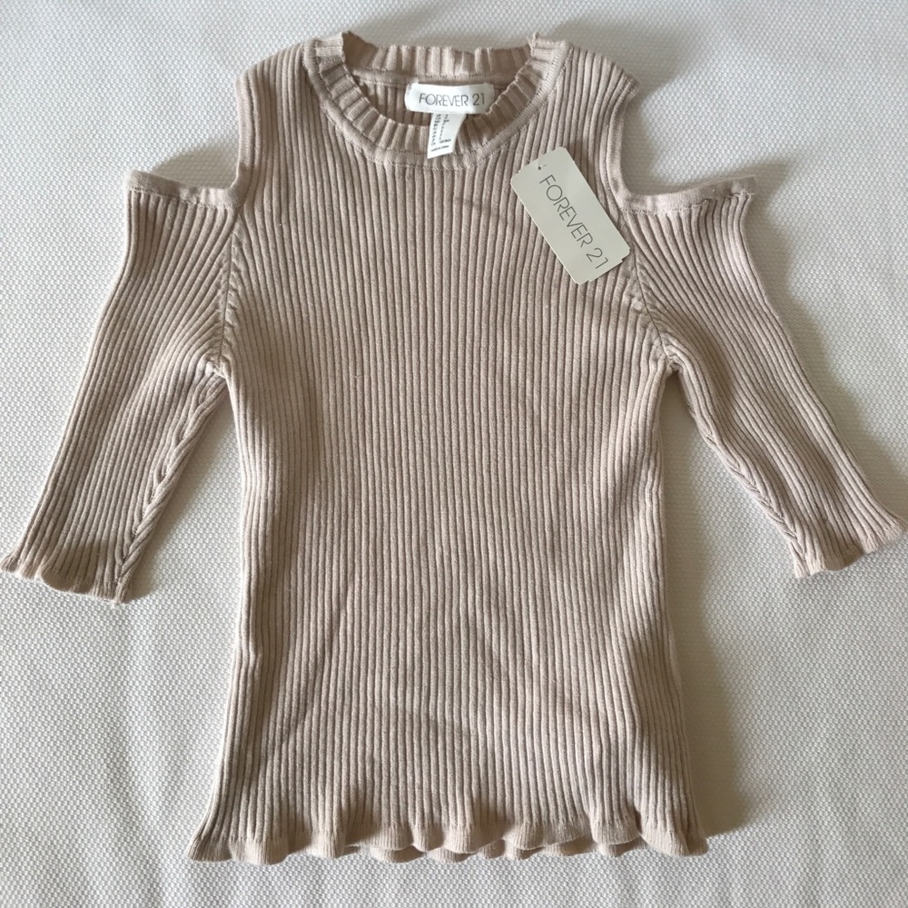 Cold Shoulder Ribbed Top