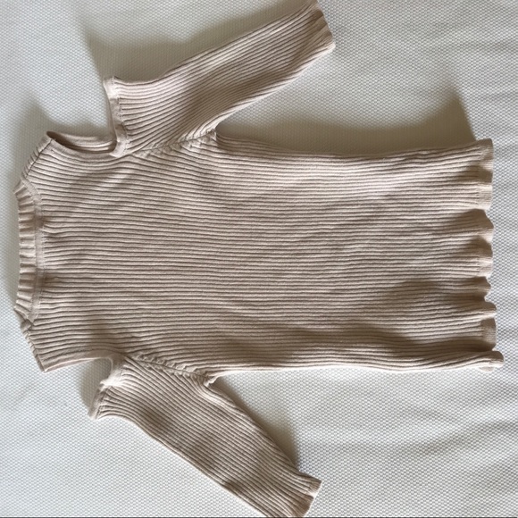 Cold Shoulder Ribbed Top - Picture 2 of 2