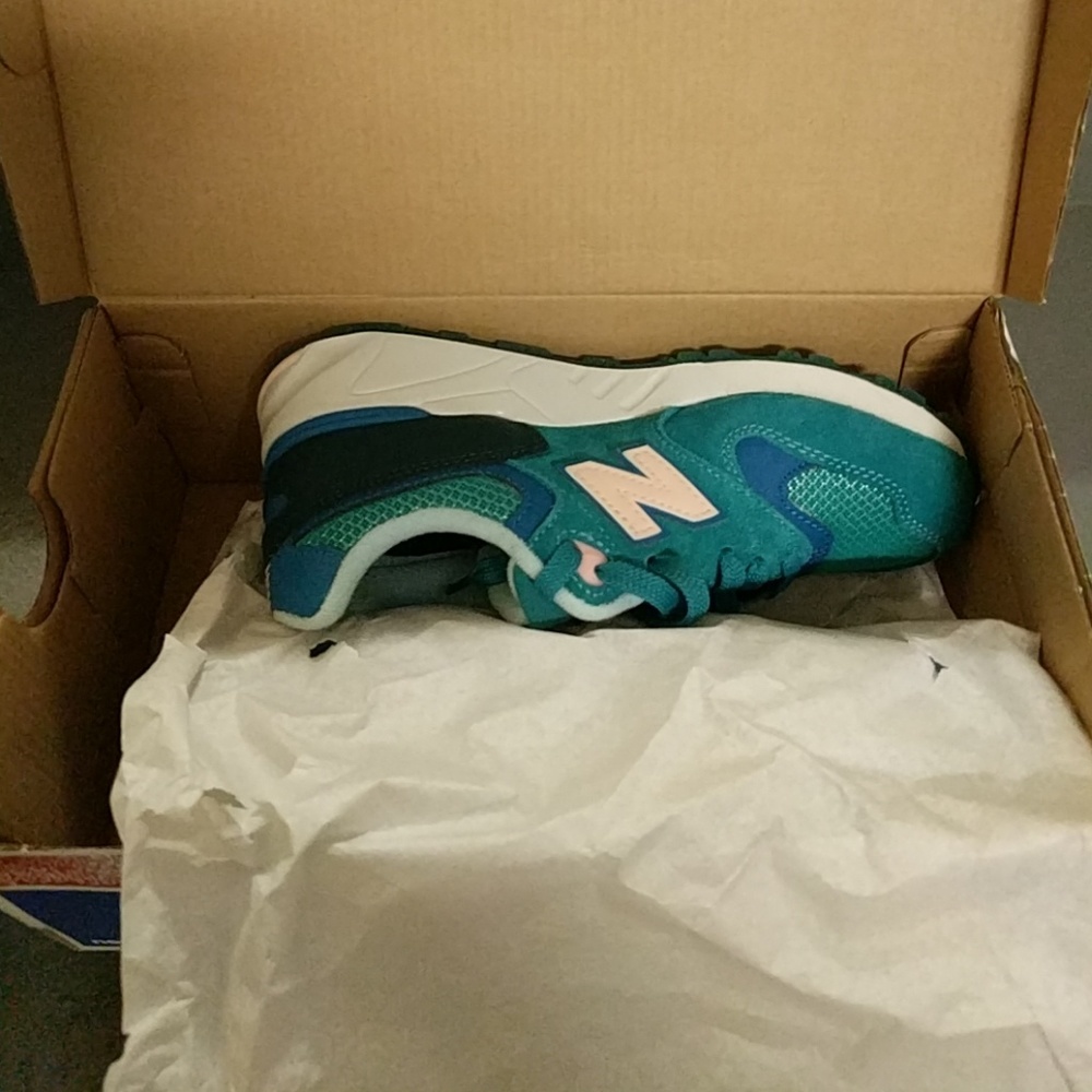 New Balance Women's WL999LWA