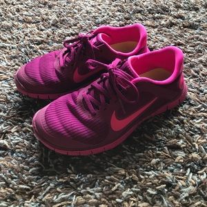 Pink Nike Frees 4.0