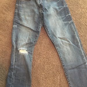 Kut from the cloth size 8. Distressed cut.