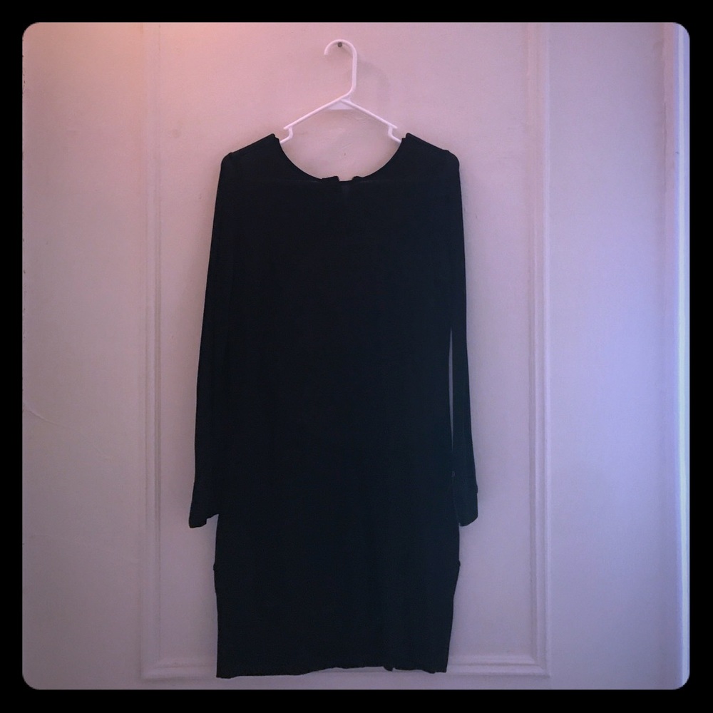 And Taylor black shift dress