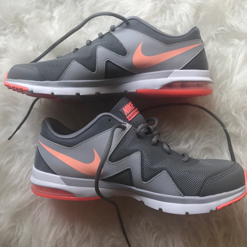 Nike Sculpt TR 2 in light gray and orange