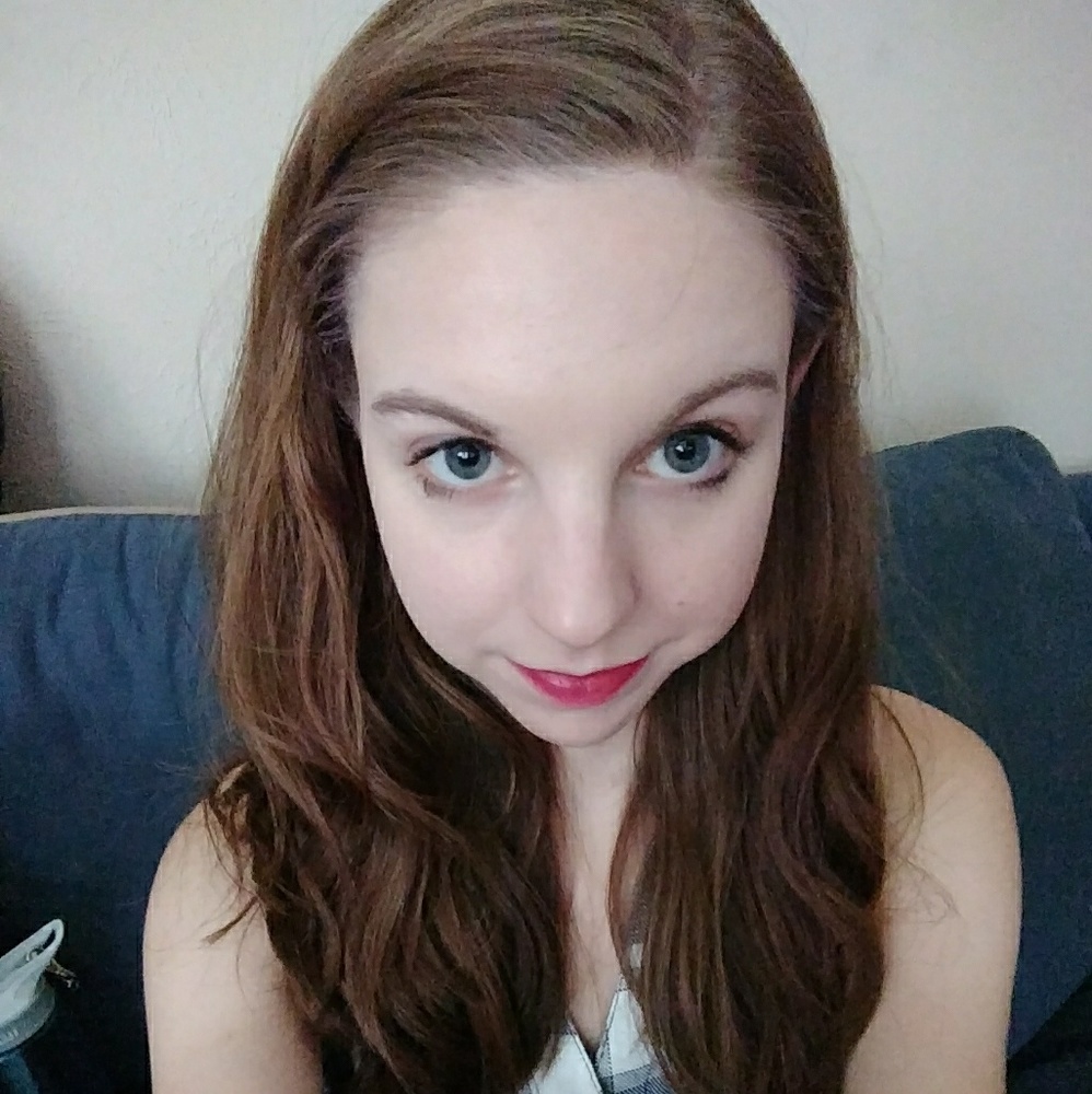 Meet your Posher, Emily