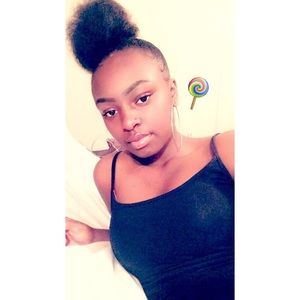 Meet your Posher, Brea