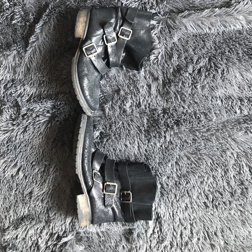 Steve Madden real Leather boots with buckles