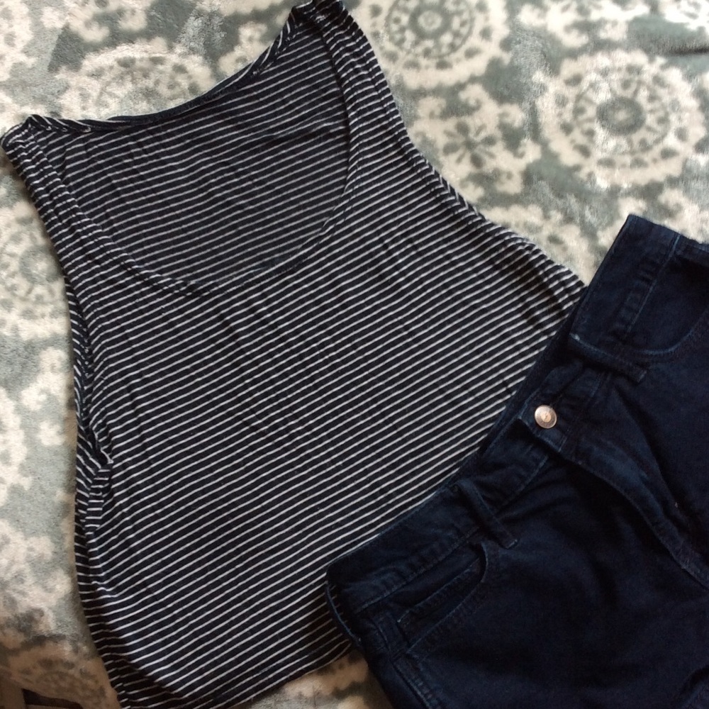 ❗️FINAL PRICE❗️Brandy Melville striped crop top