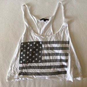 UO B&W American Flag Cropped Tank
