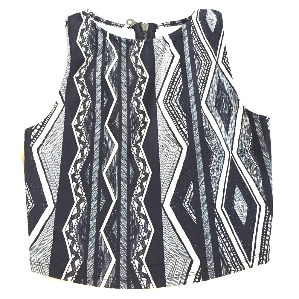 Donating soon! Brand New Urban Outfitters Crop Top